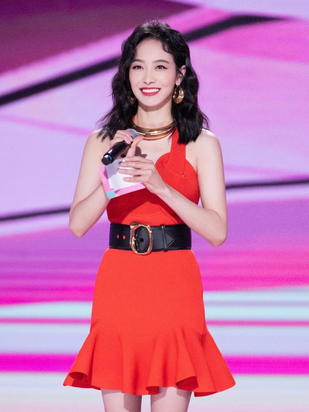 夏天再也不怕被晒黑了,为什么夏天晒黑冬天也捂不白