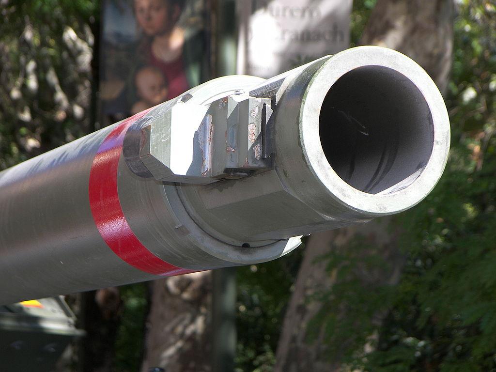 豹2坦克对比t14,莱茵金属坦克豹2