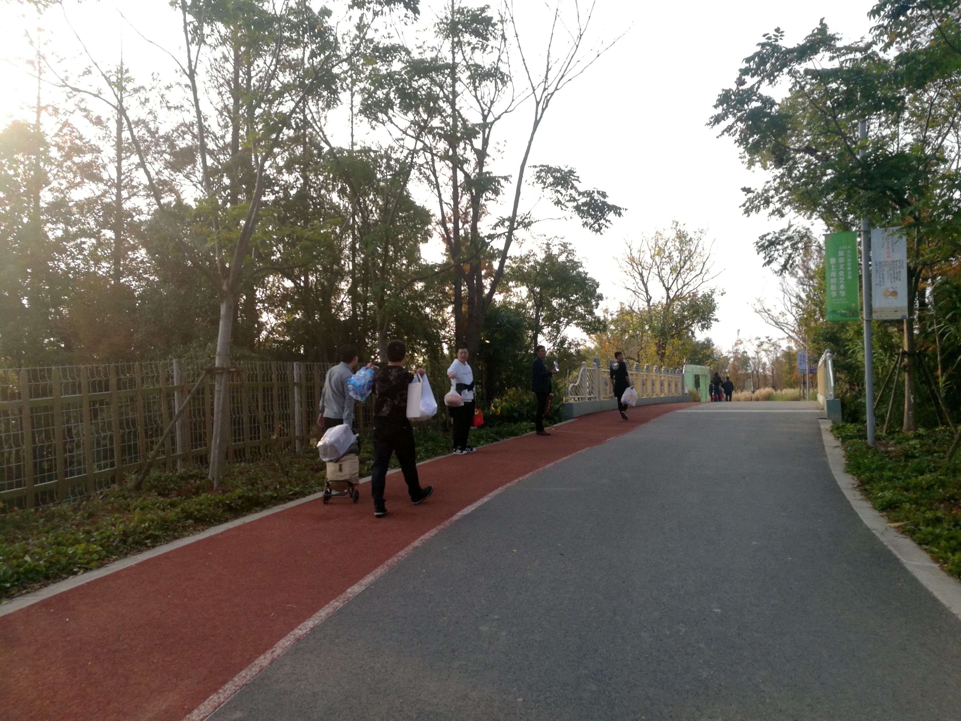 上海长兴岛郊野公园可以看见海吗,长兴岛郊野公园离上海站有几公里