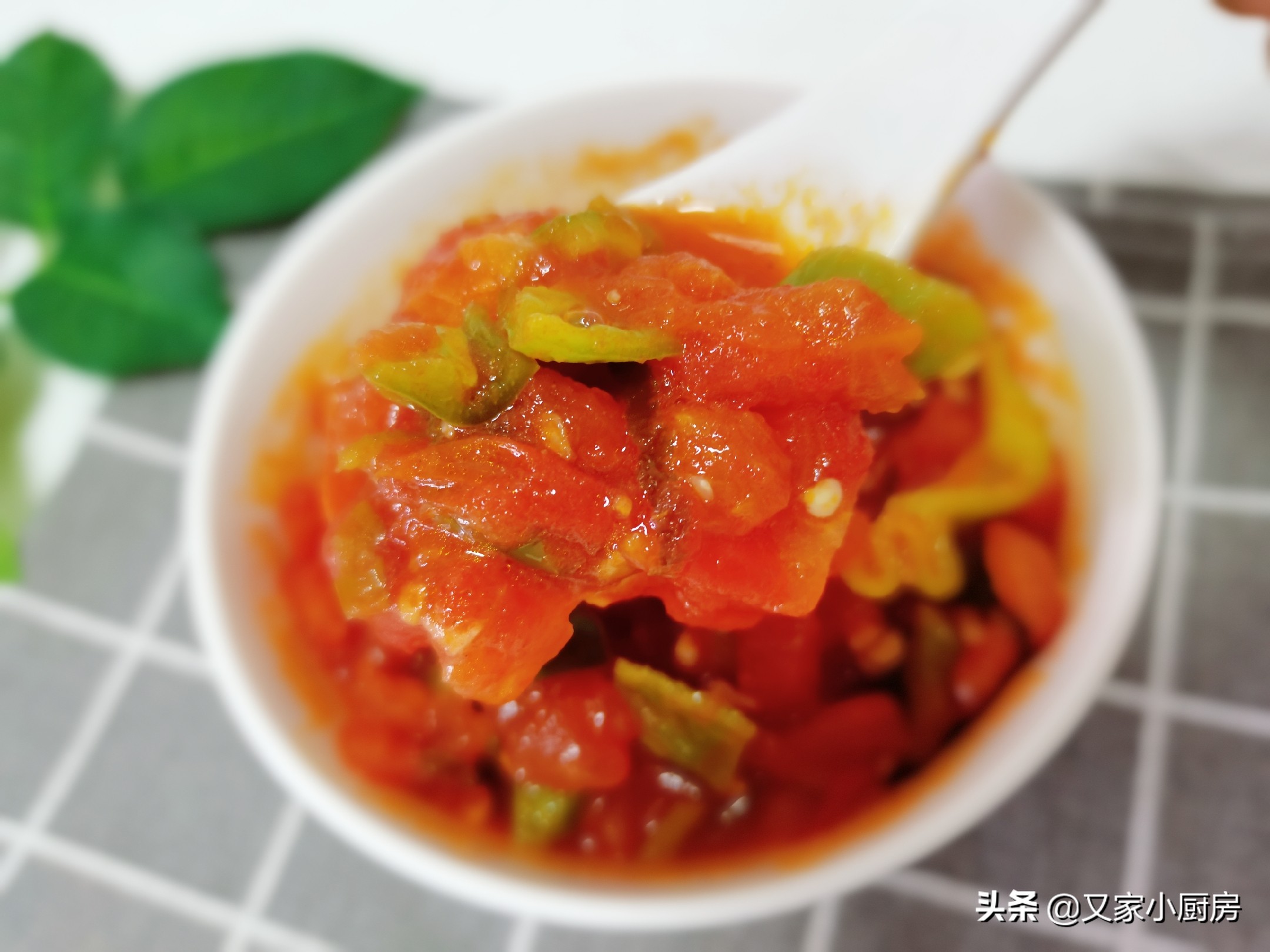 秘制西红柿拌面酱的做法,西红柿辣椒酱面