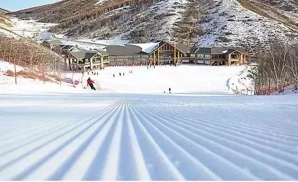 张家口各个滑雪场票价,张家口滑雪场是天然雪还是人造雪