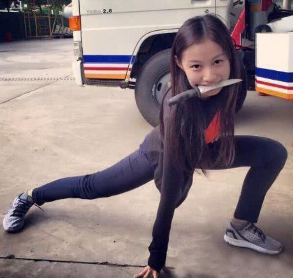 第一次跟女朋友见面送什么小礼物,第一次和女生约会她送我礼物