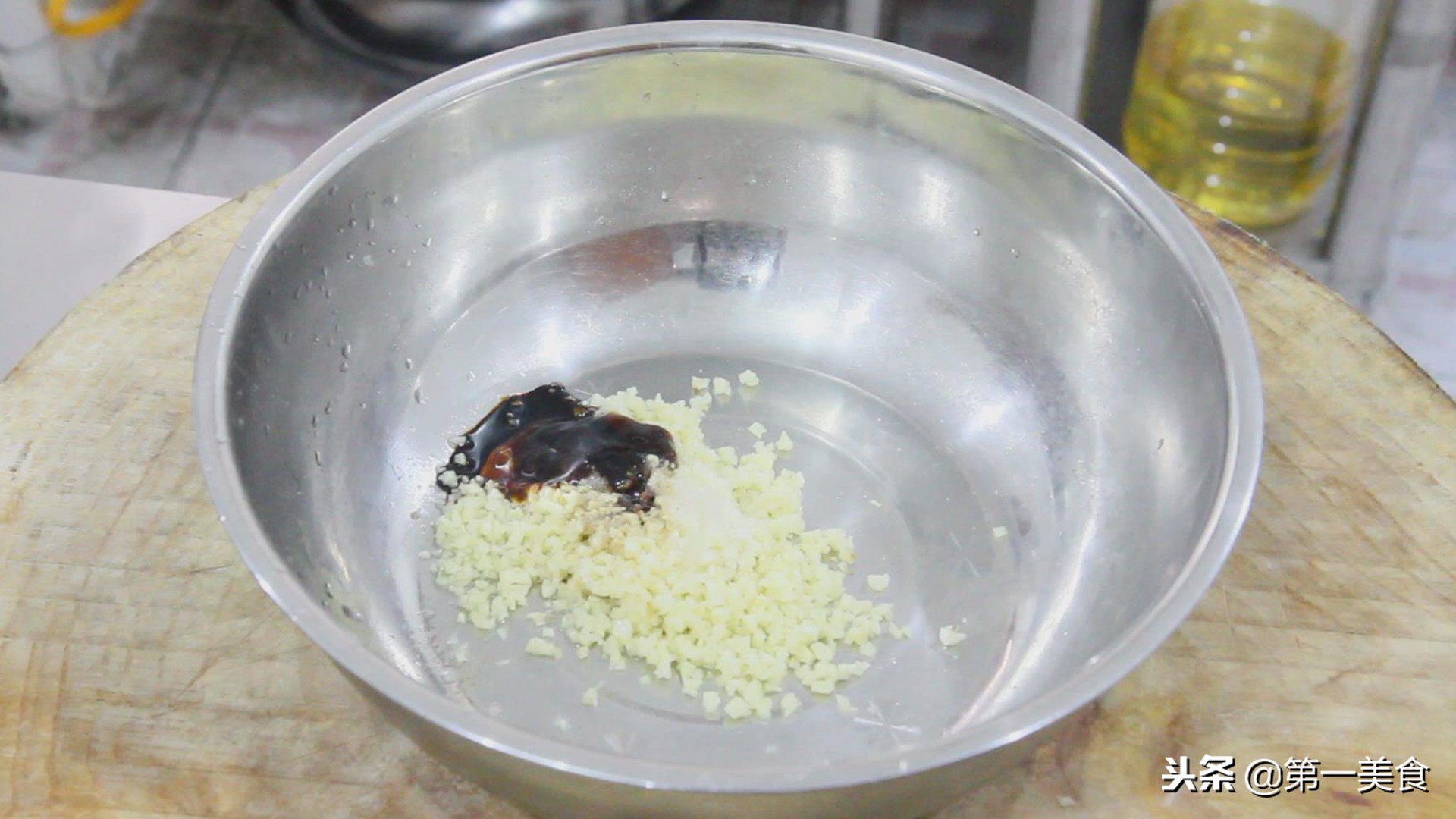 厨师长秘制排骨的做法,厨师长教你做的甜酸排骨