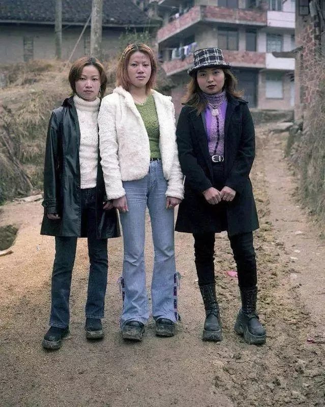 九张反映过年气氛的照片,百张罕见的过年老照片这才是年味