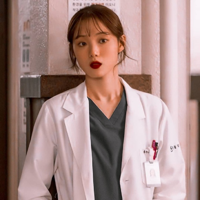 李圣经白皮肤,李圣经皮肤手感