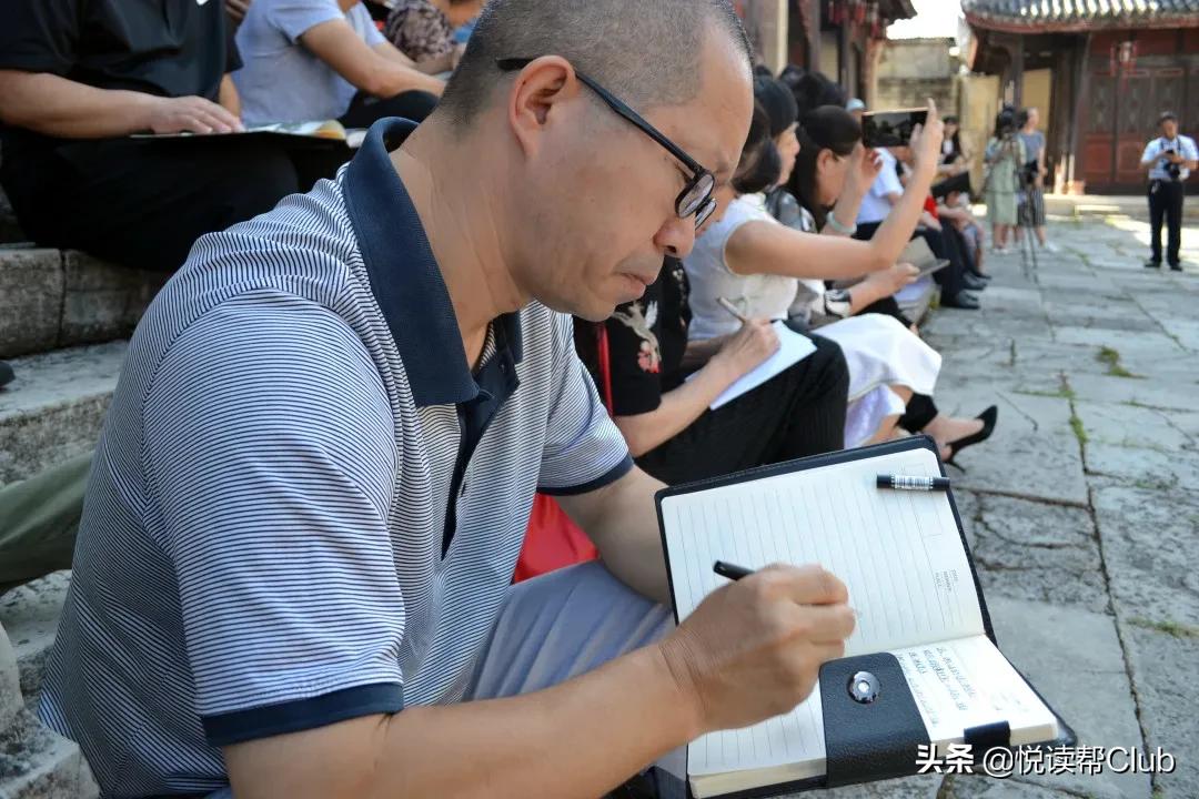 徐霞客描写万峰林的文章,徐霞客漳浦文章