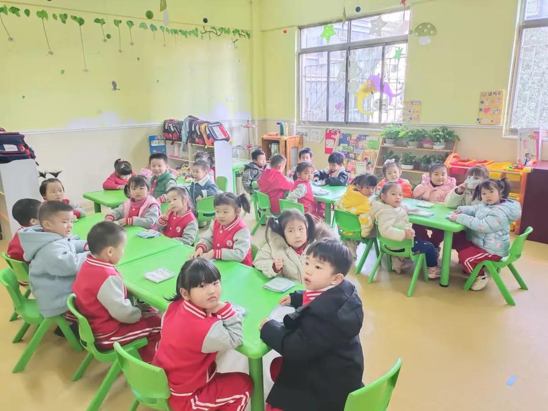 关于119消防的演练视频,119消防宣传日逃生视频