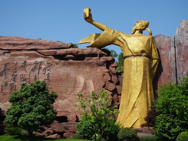 李白送友人赏析50字,李白送友人原文翻译及赏析