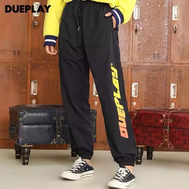 郑爽淘宝店一件卫衣卖500块被吐槽贵，明星开店都是无耻圈钱吗？