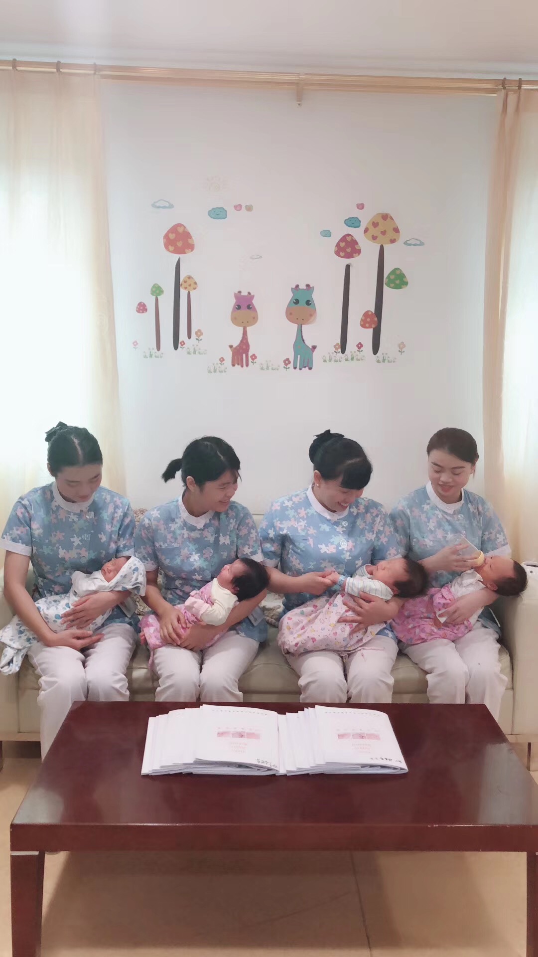 感谢月子中心的人怎么写表扬信,对月子中心护理师的感谢词