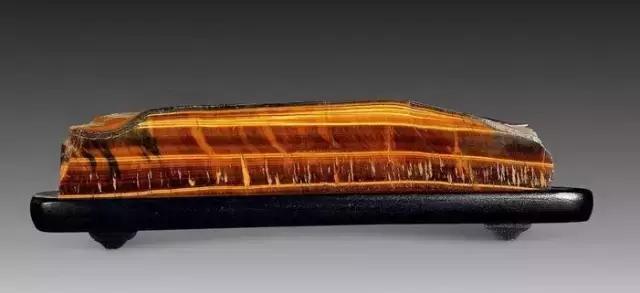 捡到这些石头不要扔真的很值钱,哪些石头价值连城千万别扔