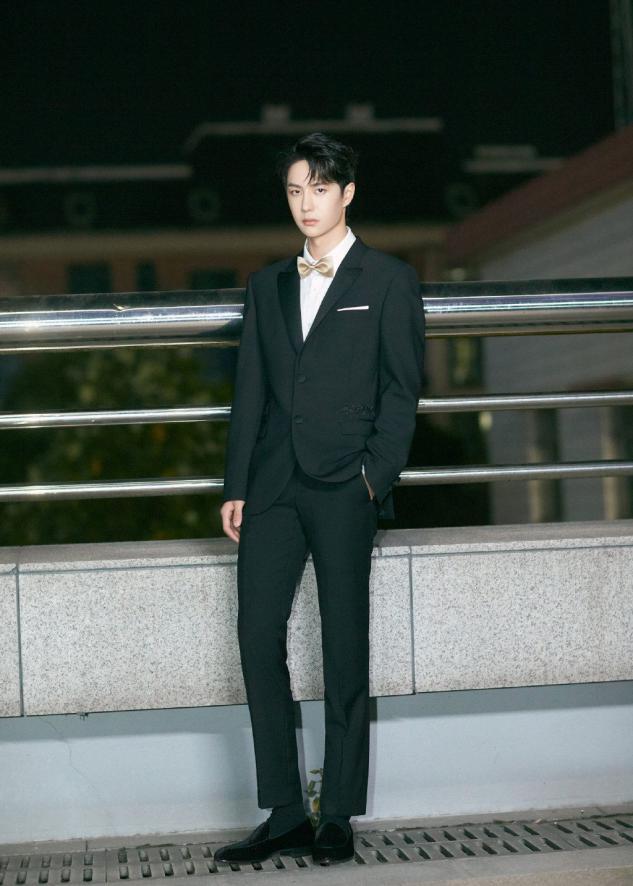 王一博潮流视频,王一博秋冬造型合集