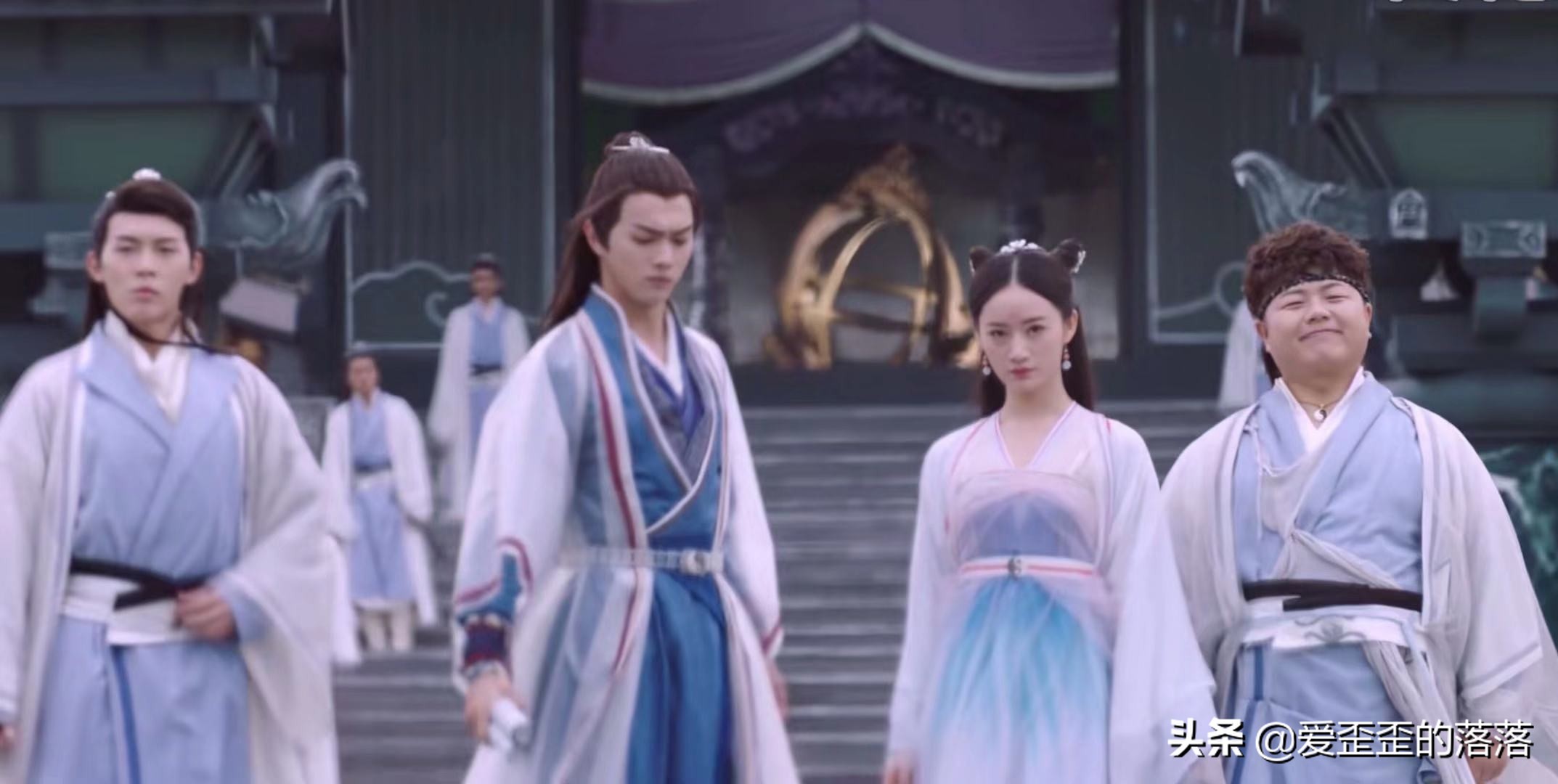 灵剑山里灵剑仙:“道具流”逗梗大合集,看到这个小陆儿欲哭无泪