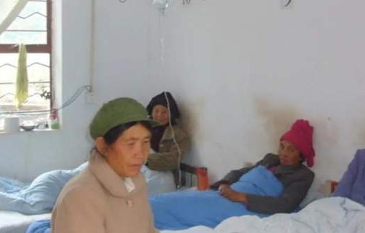 私人诊所每天爆满图片,街上的诊所为何人满为患