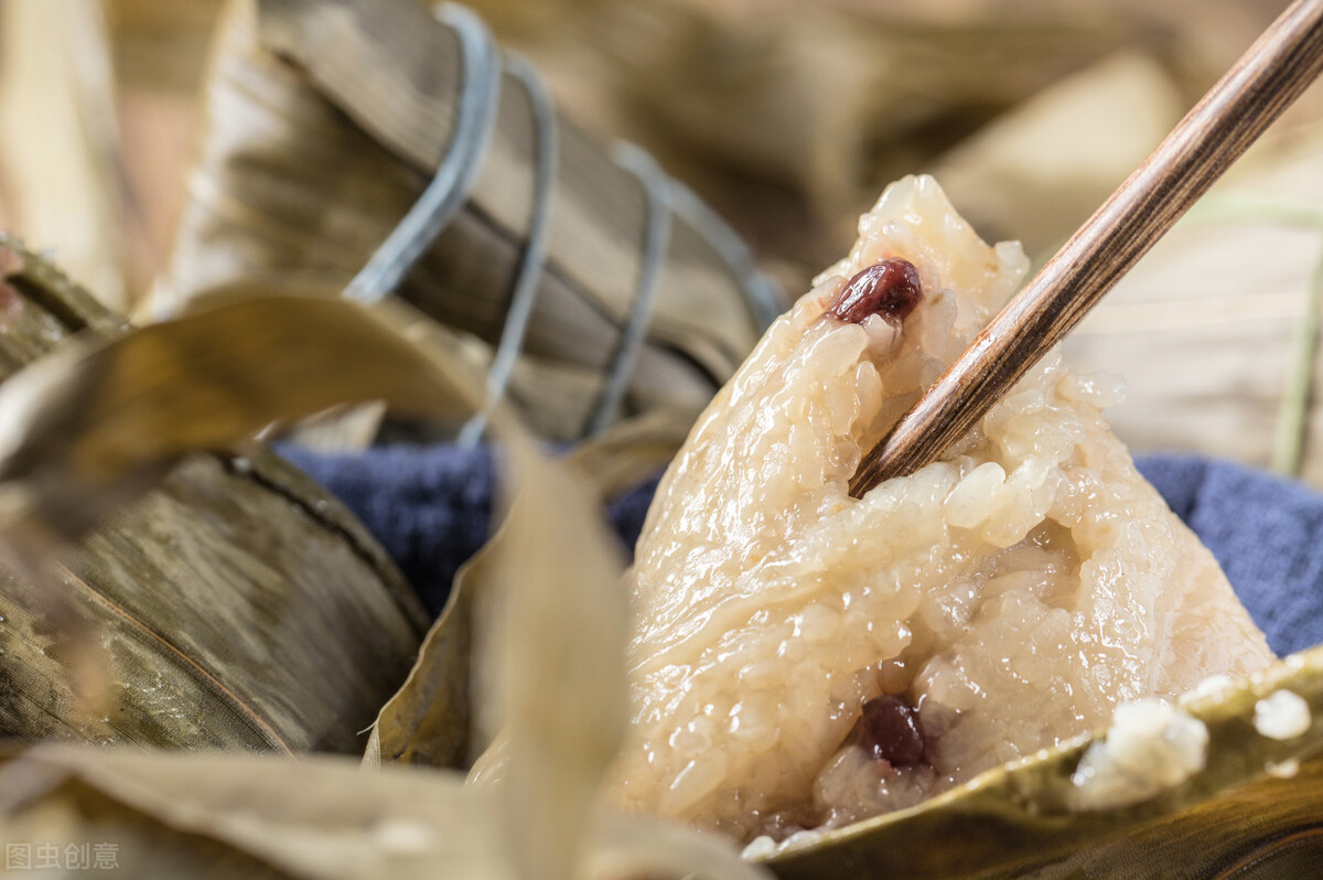 粽子放到冰箱里冷冻一年还能吃吗,吃不完的粽子不放冰箱教你一招