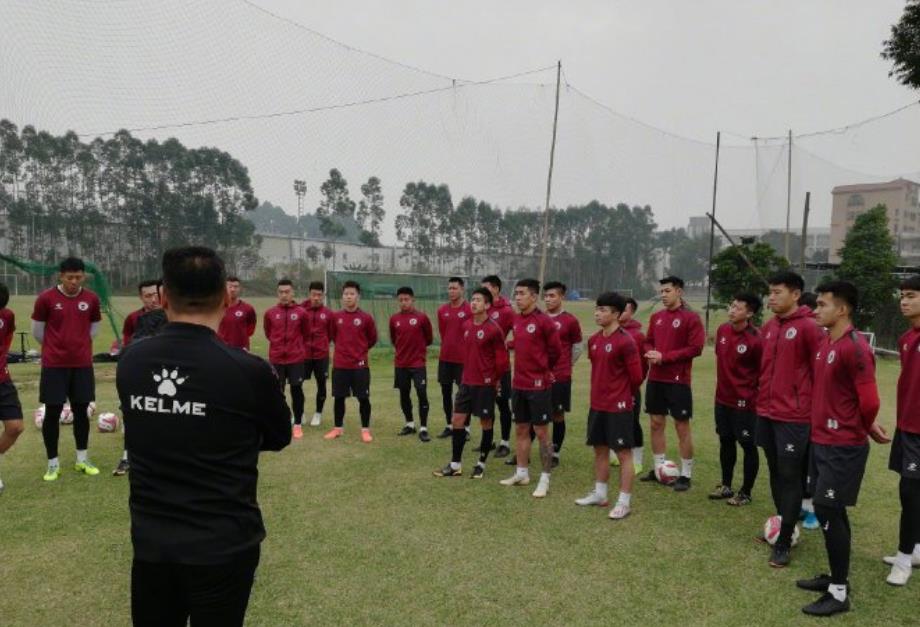 辽足十冠王是哪十冠,辽足十连冠时代