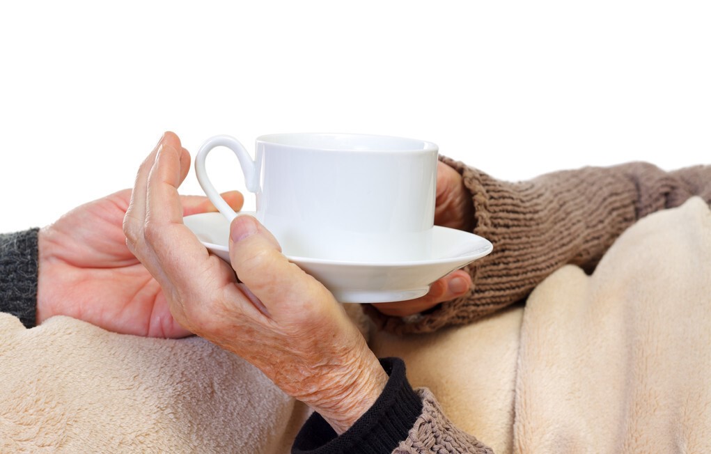 高血压喝茶叶可以降血压吗,高血压病人喝茶降低药效吗