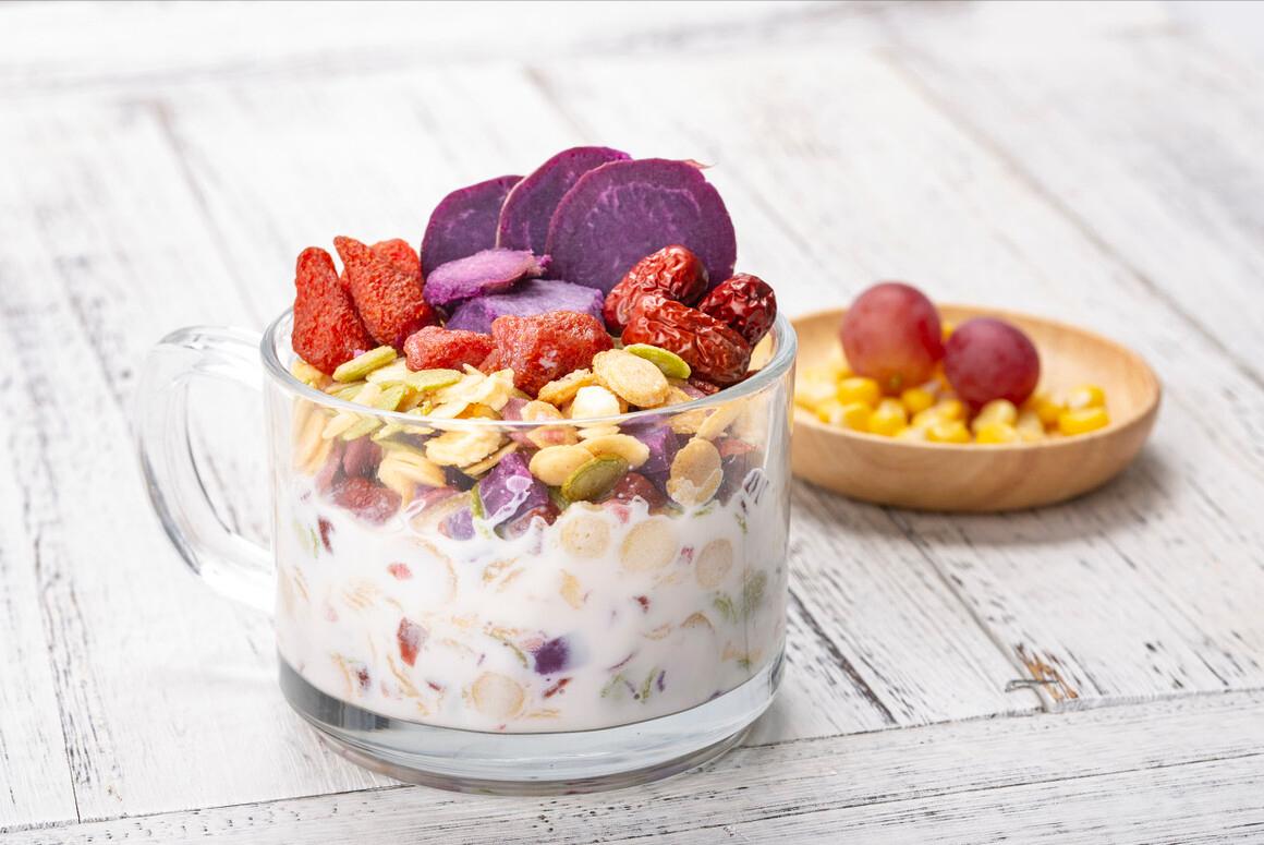 不吃晚饭科学饮食健康减肥,节食减肥快还是正常吃三餐减肥快