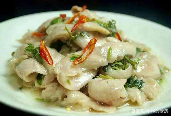 鱼片怎样过油不会粘到一起,鱼片怎样做到又滑又不烂