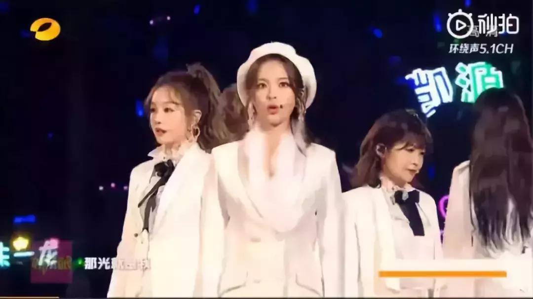 哈哈哈内容引起极度舒适！锦鲤杨超越居然也有丑的时候？