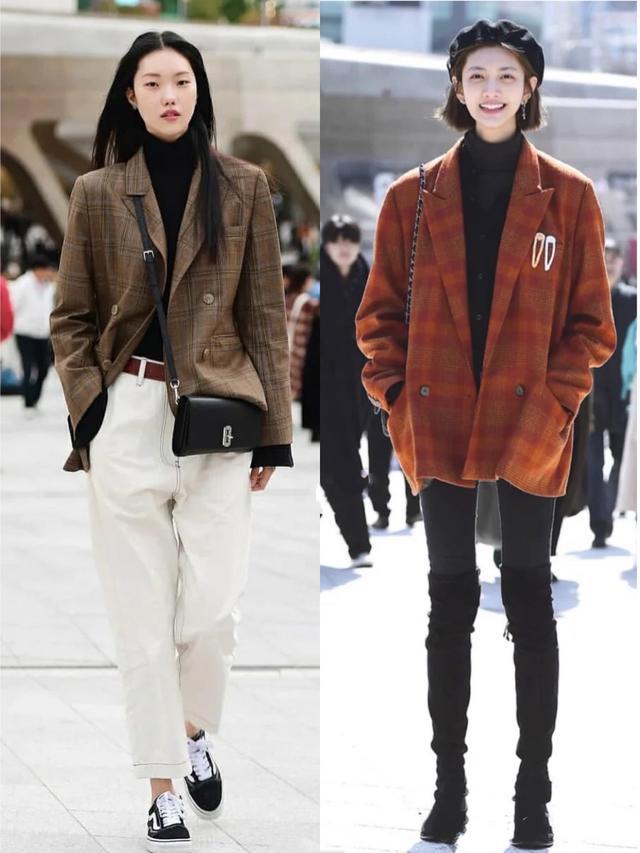 韩国女生人手一件黑色打底衫，穿出了时尚与高级，气质不比超模差