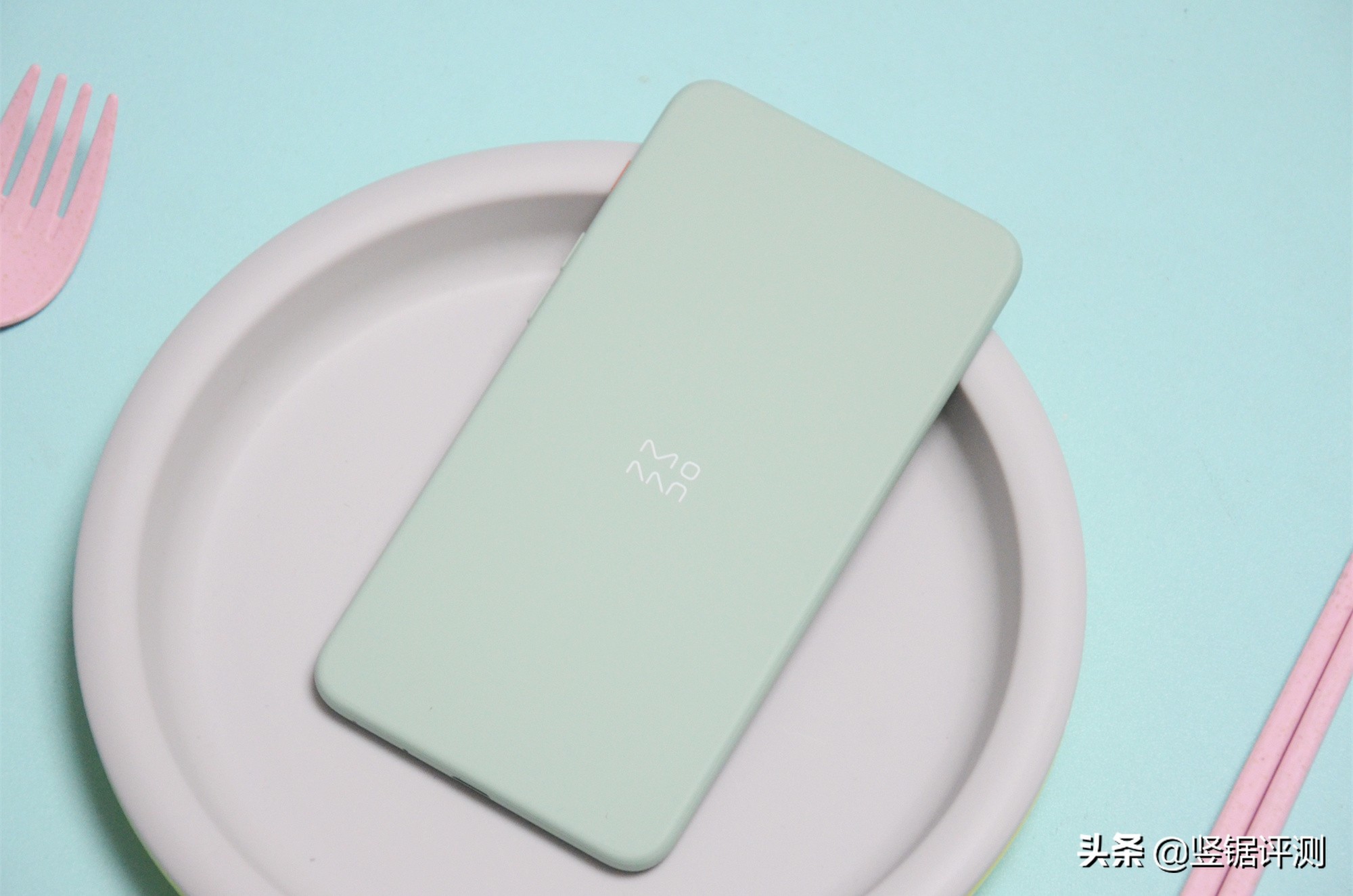 墨案迷你阅“电纸书”评测：5.2英寸墨水屏设计，小巧便携