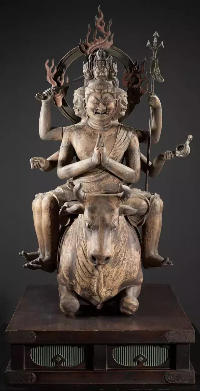 十大精品木雕佛像图片,清中期木雕佛像图片大全