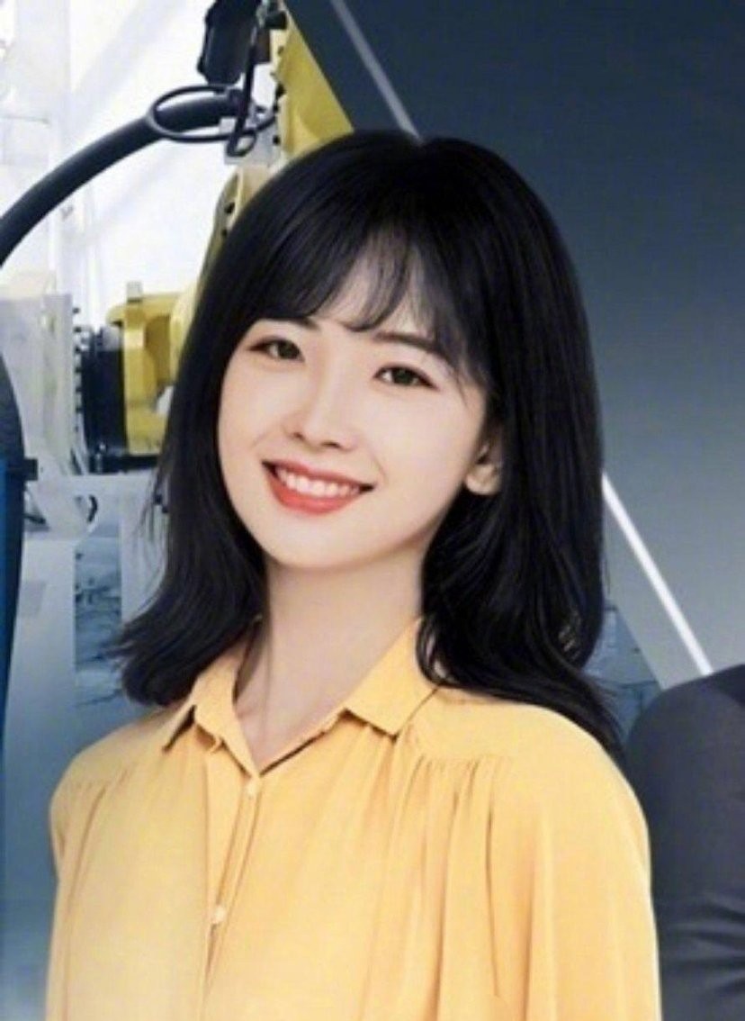 央视新闻记者鲁念,央视主持新人鲁念