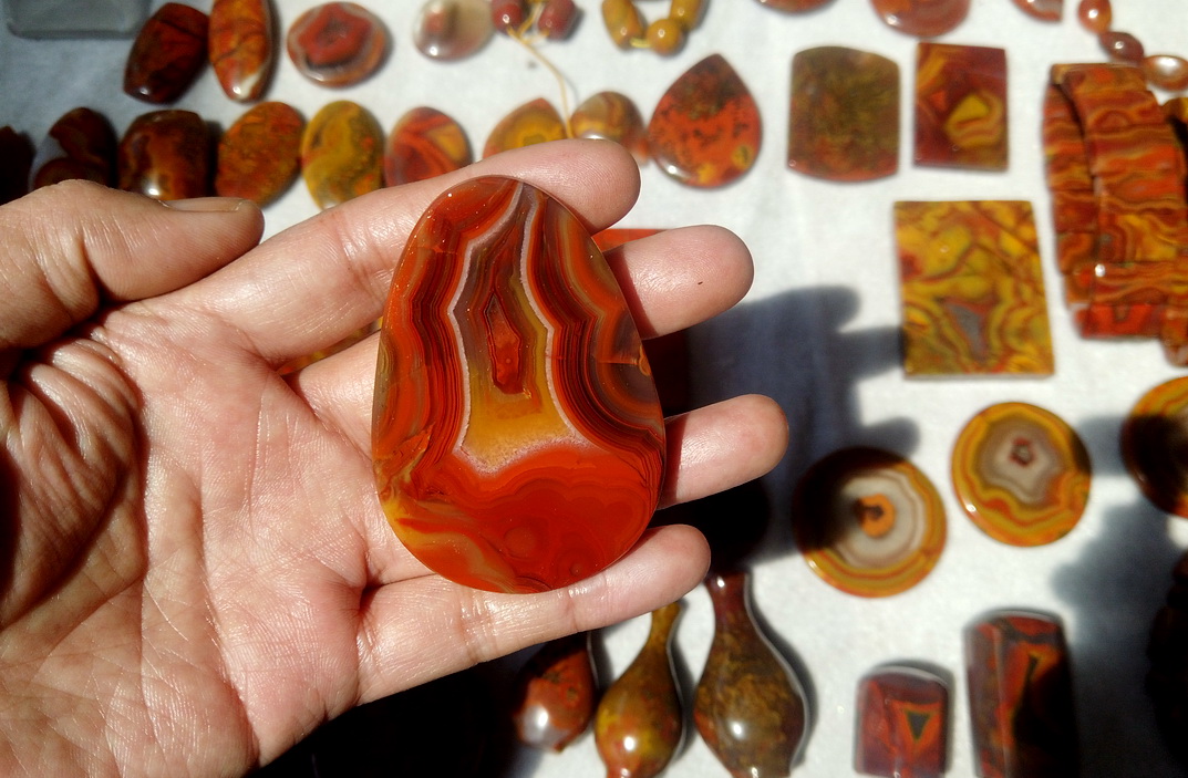 十家子战国红玛瑙价格,十家子镇玛瑙市场大集