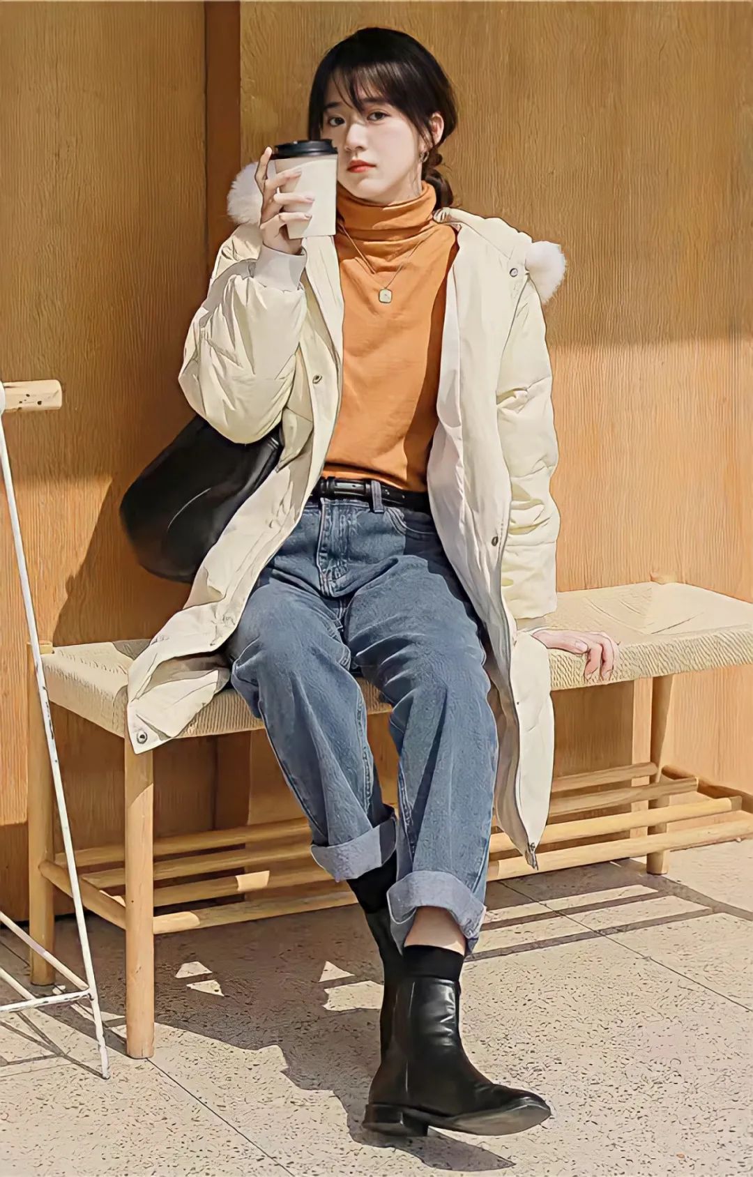 冬季好看的羽绒服款式,冬天羽绒服挑什么颜色不老气洋气