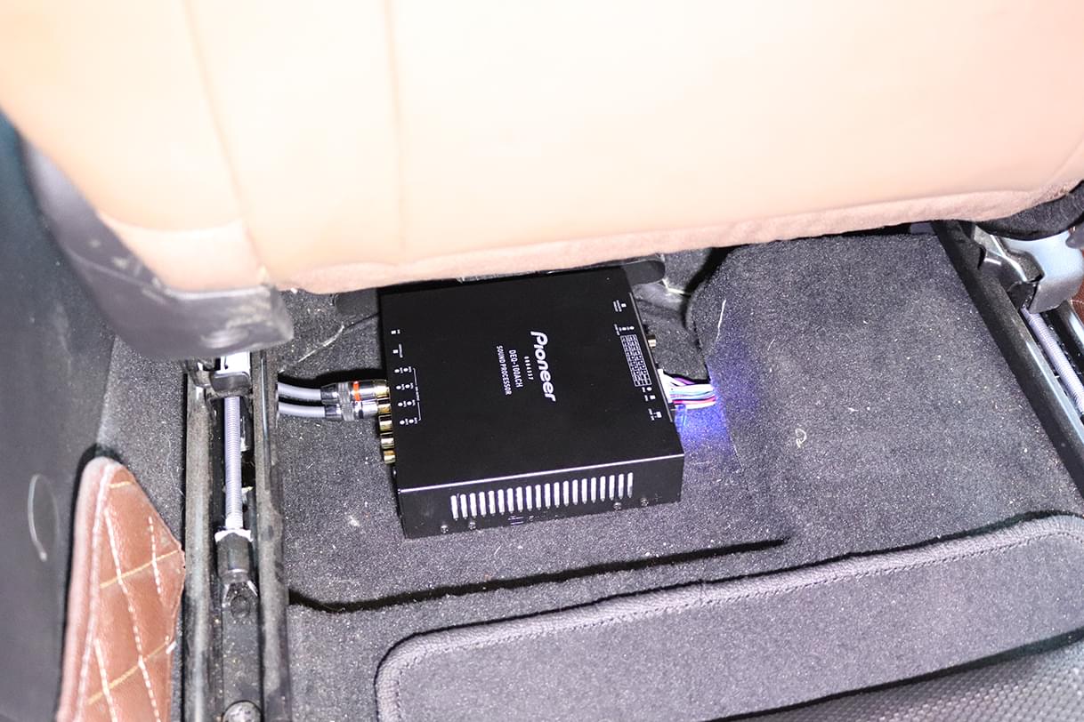 深圳汽车音响专业改装哪里好？看完别克君威音响改装你就知道了