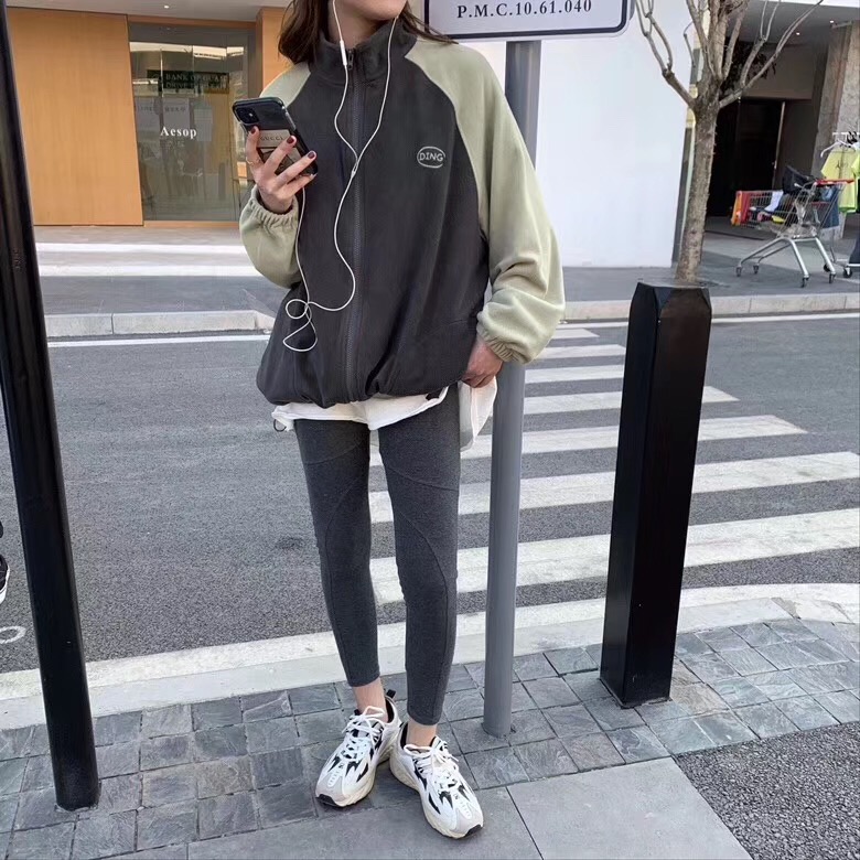 早春的第一件休闲外套,必须要有“棒球服”的身影