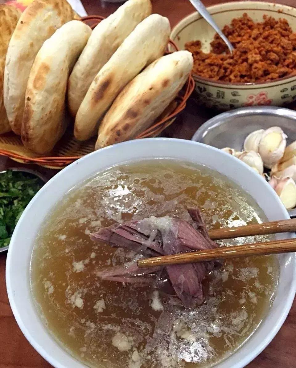 雷佳音的水盆羊肉,雷佳音吃水盆羊肉