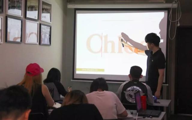 90后精品小伙,老男人说奢侈品鉴定最贵