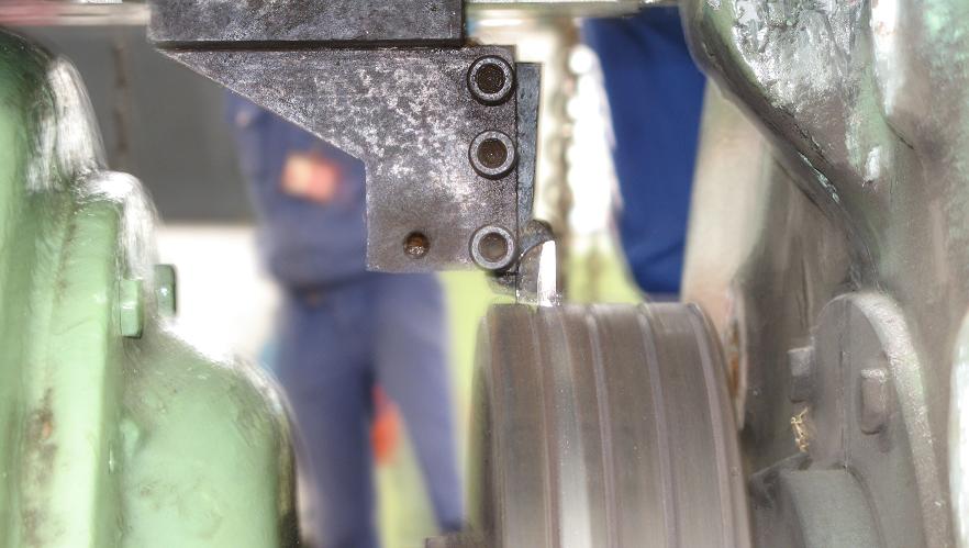 汽车发电机转子滑环维修视频,发电机转子滑环磨损原因