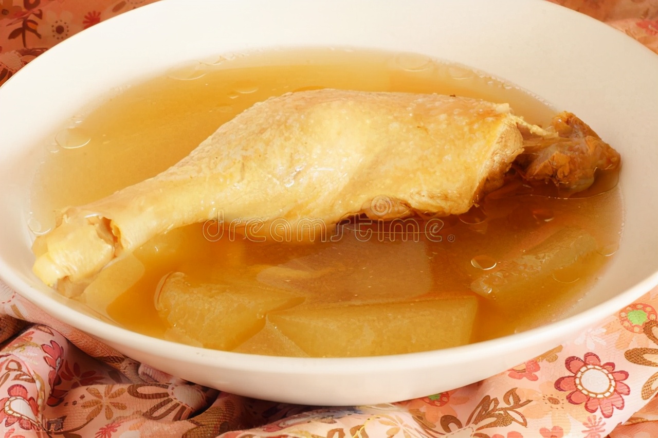 阴虚是怎么造成的如何防治,男性阴虚体质的表现及调养方法