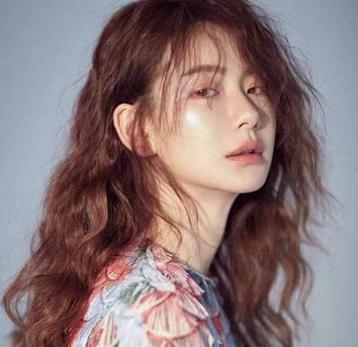 戚薇超好看的发型,戚薇同款超飒发型