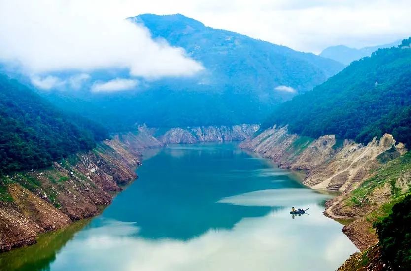 想去看风景云南推荐地,春节滇西最美线路自驾游