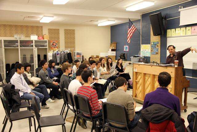 踢足球会耽误学业吗,踢足球对将来有用吗