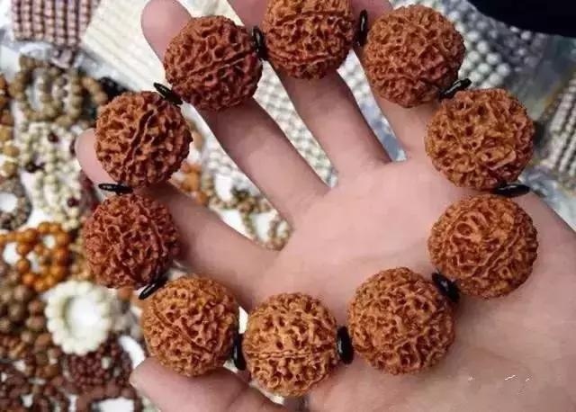 垃圾手串,垃圾木手串