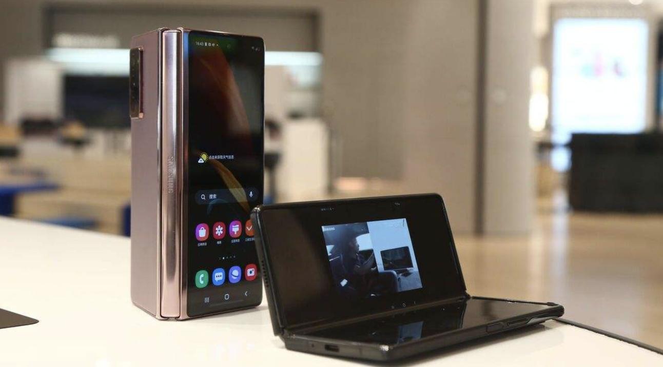 三星galaxyzfold5g,三星galaxyzfold2是5g手机吗