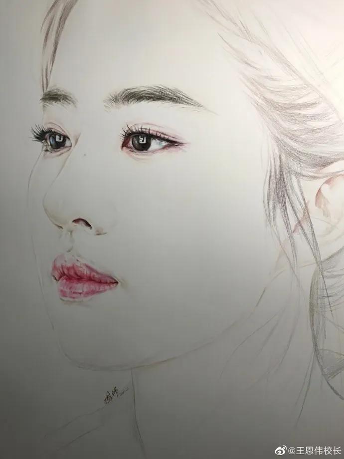他画遍所有明星，画谁像谁，肖战、热巴、刘亦菲眼神看醉了