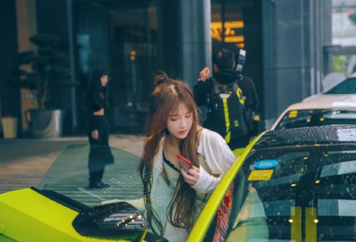 杨清柠怎么成为网红的,杨清柠16岁火遍全网