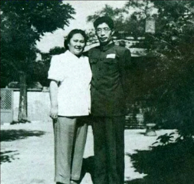 开国上将傅钟的夫人和子女