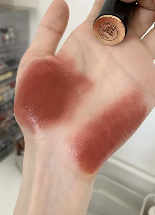 “绿茶系”口红今年真火,显白又奶气,日韩风信手拈来