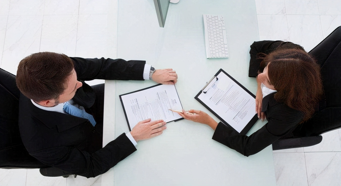 一头牛900斤怎么搭800斤的桥,奇葩面试题一头牛重800千克