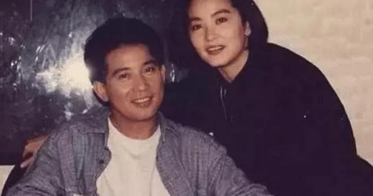 一代侠女插足秦汉婚姻,嫁豪门却独守空房,继女还深陷“*照门艳**”