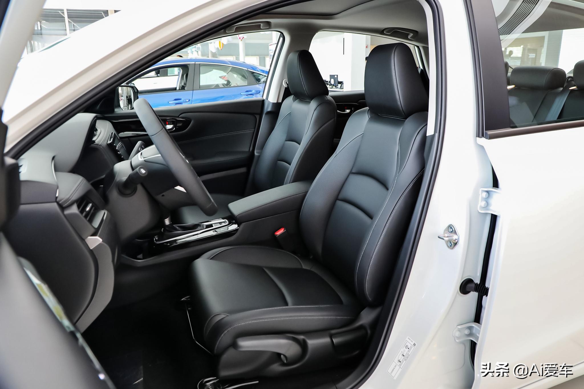 本田享域2021款四缸自然吸气黑色,2019款东风本田享域图片