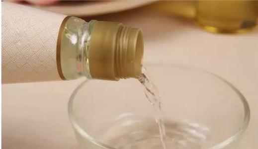 生锈螺丝拧不下来妙招用汽油,如何拧动锈住的螺丝