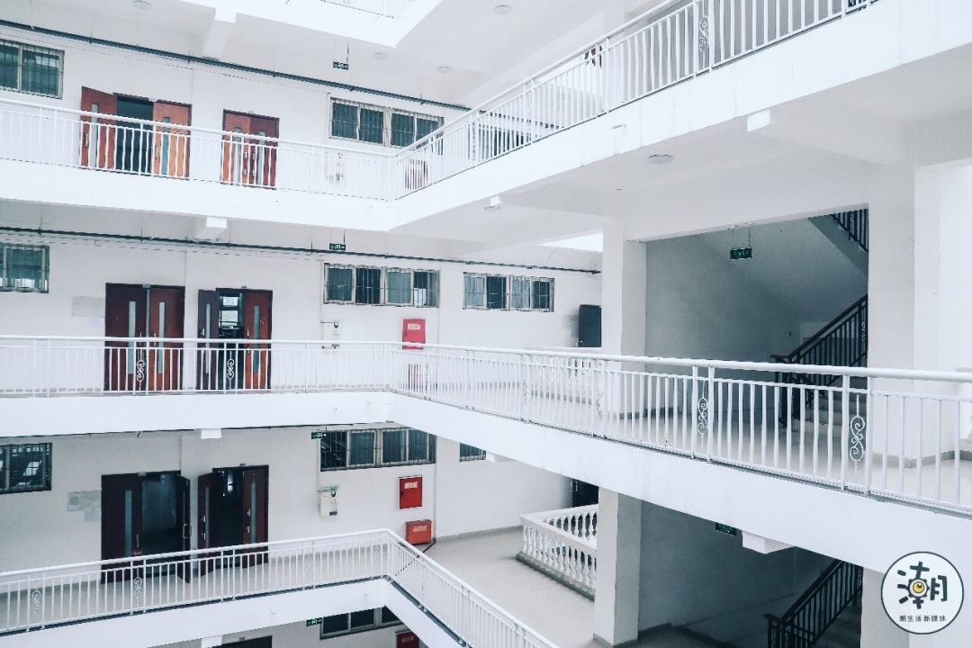 閿﹀煄鐨囧璐垫棌瀛﹂櫌,鎴愰兘閿﹀煄璐垫棌瀛﹂櫌